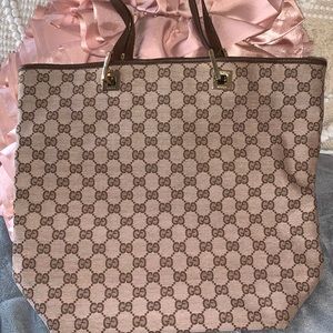 AUTHENTIC Gucci GG canvas tote bag